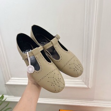 🐎𝐇𝐄𝐑𝐌𝐄* 爱玛仕 26𝐬𝐬 🌈2026春夏新品 专柜新款 复古T字带镂空雕花玛丽珍鞋 系列〰鞋面: 🐎𝐇𝐄𝐑𝐌𝐄* 爱玛仕 26𝐬𝐬 🌈2026春夏新品 专柜新款 复古T字带镂空雕花玛丽珍鞋 系列〰鞋面: