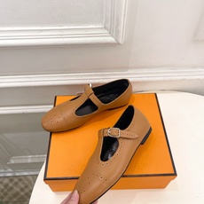 🐎𝐇𝐄𝐑𝐌𝐄* 爱玛仕 26𝐬𝐬 🌈2026春夏新品 专柜新款 复古T字带镂空雕花玛丽珍鞋 系列〰鞋面: 🐎𝐇𝐄𝐑𝐌𝐄* 爱玛仕 26𝐬𝐬 🌈2026春夏新品 专柜新款 复古T字带镂空雕花玛丽珍鞋 系列〰鞋面: