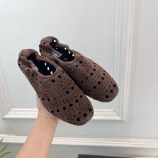 ALAÏA 阿莱亚26𝐬𝐬 2026春夏新品 秀场同款 松紧褶皱镂空平底芭蕾舞鞋—————————Al ALAÏA 阿莱亚26𝐬𝐬 2026春夏新品 秀场同款 松紧褶皱镂空平底芭蕾舞鞋—————————Al