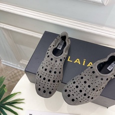 ALAÏA 阿莱亚26𝐬𝐬 2026春夏新品 秀场同款 松紧褶皱镂空平底芭蕾舞鞋—————————Al ALAÏA 阿莱亚26𝐬𝐬 2026春夏新品 秀场同款 松紧褶皱镂空平底芭蕾舞鞋—————————Al