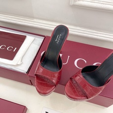 Gucci | 古驰 26𝐬𝐬 ⭐️ G家 主打系列终于面世,狠货值得期待!原有的经典 创造新设计 Gucci | 古驰 26𝐬𝐬 ⭐️ G家 主打系列终于面世,狠货值得期待!原有的经典 创造新设计