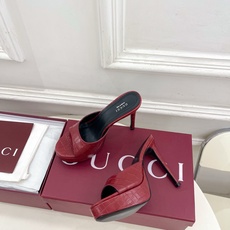 Gucci | 古驰 26𝐬𝐬 ⭐️ G家 主打系列终于面世,狠货值得期待!原有的经典 创造新设计 Gucci | 古驰 26𝐬𝐬 ⭐️ G家 主打系列终于面世,狠货值得期待!原有的经典 创造新设计