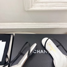 𝐂𝐇𝐀𝐍𝐄𝐋 | 小香 26𝐬𝐬 🦋2026 春夏新品 专柜经典走秀款 小香拼色蛇形带尖头酒杯跟凉 𝐂𝐇𝐀𝐍𝐄𝐋 | 小香 26𝐬𝐬 🦋2026 春夏新品 专柜经典走秀款 小香拼色蛇形带尖头酒杯跟凉