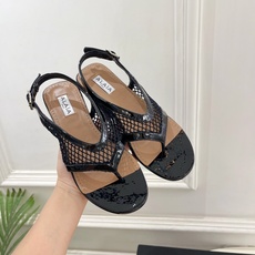 ALAÏA 阿莱亚26𝐬𝐬 2026春夏新品 秀场同款 镂空渔网平底夹脚凉鞋—————————Alaï ALAÏA 阿莱亚26𝐬𝐬 2026春夏新品 秀场同款 镂空渔网平底夹脚凉鞋—————————Alaï