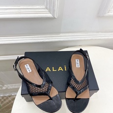 ALAÏA 阿莱亚26𝐬𝐬 2026春夏新品 秀场同款 镂空渔网平底夹脚凉鞋—————————Alaï ALAÏA 阿莱亚26𝐬𝐬 2026春夏新品 秀场同款 镂空渔网平底夹脚凉鞋—————————Alaï