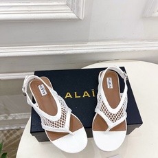 ALAÏA 阿莱亚26𝐬𝐬 2026春夏新品 秀场同款 镂空渔网平底夹脚凉鞋—————————Alaï ALAÏA 阿莱亚26𝐬𝐬 2026春夏新品 秀场同款 镂空渔网平底夹脚凉鞋—————————Alaï