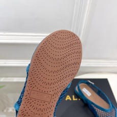 ALAÏA 阿莱亚26𝐬𝐬 2026春夏新品 秀场同款 镂空渔网平底夹脚凉鞋—————————Alaï ALAÏA 阿莱亚26𝐬𝐬 2026春夏新品 秀场同款 镂空渔网平底夹脚凉鞋—————————Alaï