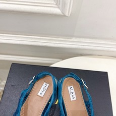 ALAÏA 阿莱亚26𝐬𝐬 2026春夏新品 秀场同款 镂空渔网平底夹脚凉鞋—————————Alaï ALAÏA 阿莱亚26𝐬𝐬 2026春夏新品 秀场同款 镂空渔网平底夹脚凉鞋—————————Alaï