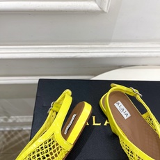 ALAÏA 阿莱亚26𝐬𝐬 2026春夏新品 秀场同款 镂空渔网平底夹脚凉鞋—————————Alaï ALAÏA 阿莱亚26𝐬𝐬 2026春夏新品 秀场同款 镂空渔网平底夹脚凉鞋—————————Alaï