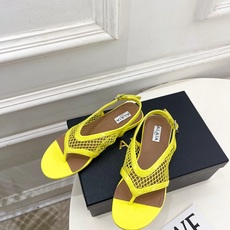 ALAÏA 阿莱亚26𝐬𝐬 2026春夏新品 秀场同款 镂空渔网平底夹脚凉鞋—————————Alaï ALAÏA 阿莱亚26𝐬𝐬 2026春夏新品 秀场同款 镂空渔网平底夹脚凉鞋—————————Alaï
