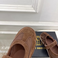 Benci Brothers 26𝐬𝐬春夏新品 复古魔术贴松紧玛丽珍鞋作为这两年最受欢迎的设计师牌, Benci Brothers 26𝐬𝐬春夏新品 复古魔术贴松紧玛丽珍鞋作为这两年最受欢迎的设计师牌,