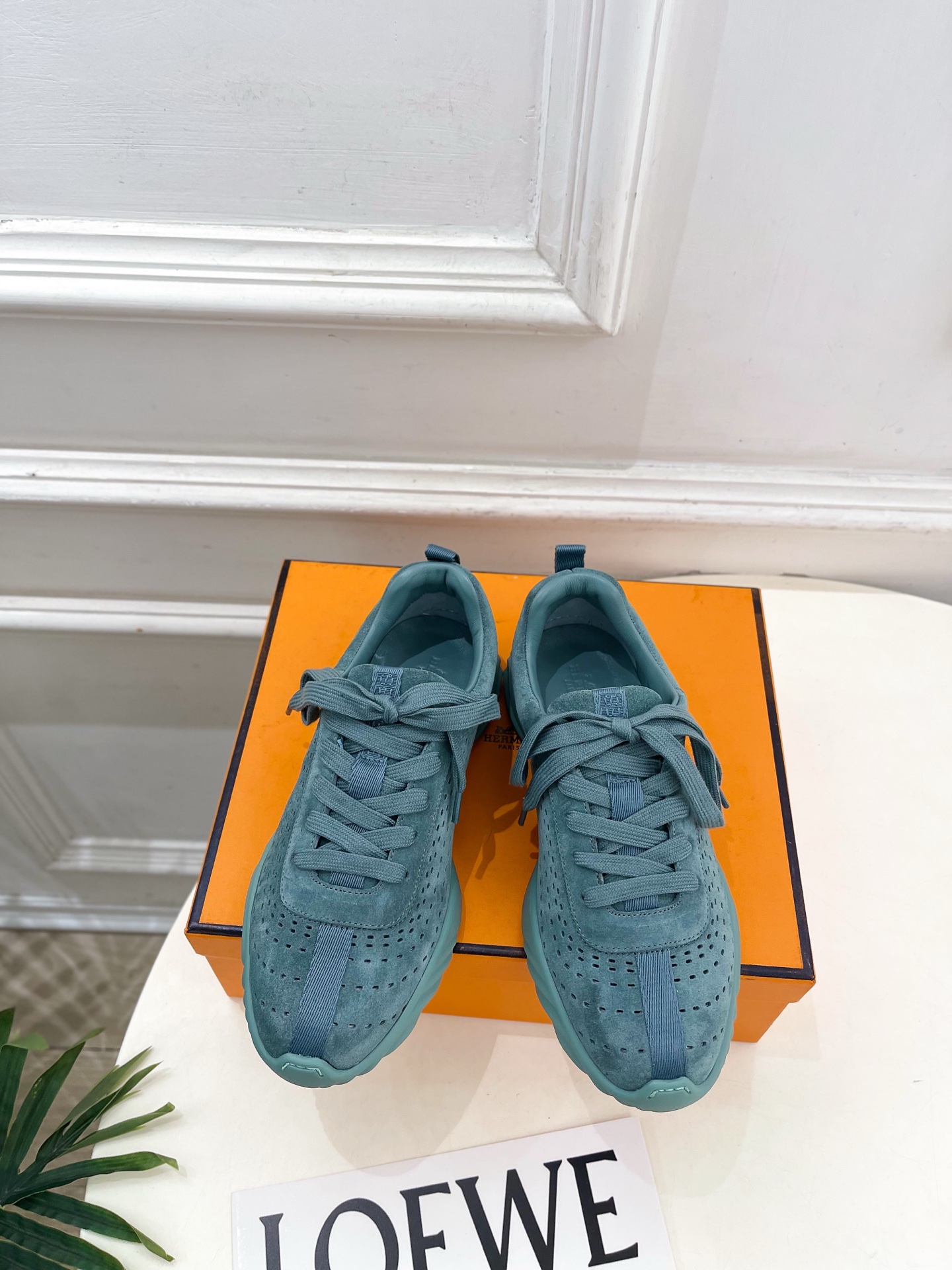 🐎𝐇𝐄𝐑𝐌𝐄* 爱玛仕 26𝐬𝐬 🌈2026春夏新品 专柜新款 Neon镂空休闲情侣款运动鞋 系列〰鞋面