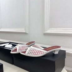 𝐂𝐇𝐀𝐍𝐄𝐋 | 小香 26𝐬𝐬 🦋2026 春夏新品 专柜经典走秀款 小香双C网面镂空鱼嘴粗跟拖 𝐂𝐇𝐀𝐍𝐄𝐋 | 小香 26𝐬𝐬 🦋2026 春夏新品 专柜经典走秀款 小香双C网面镂空鱼嘴粗跟拖