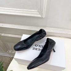 PHOEBE PHILO 2026春夏新品 极简猫跟松紧奶奶鞋芭蕾舞鞋—————————作为这两年最受欢 PHOEBE PHILO 2026春夏新品 极简猫跟松紧奶奶鞋芭蕾舞鞋—————————作为这两年最受欢