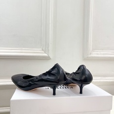 PHOEBE PHILO 2026春夏新品 极简猫跟松紧奶奶鞋芭蕾舞鞋—————————作为这两年最受欢 PHOEBE PHILO 2026春夏新品 极简猫跟松紧奶奶鞋芭蕾舞鞋—————————作为这两年最受欢
