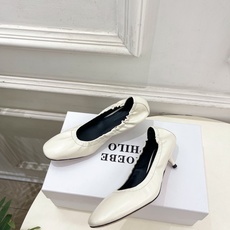 PHOEBE PHILO 2026春夏新品 极简猫跟松紧奶奶鞋芭蕾舞鞋—————————作为这两年最受欢 PHOEBE PHILO 2026春夏新品 极简猫跟松紧奶奶鞋芭蕾舞鞋—————————作为这两年最受欢