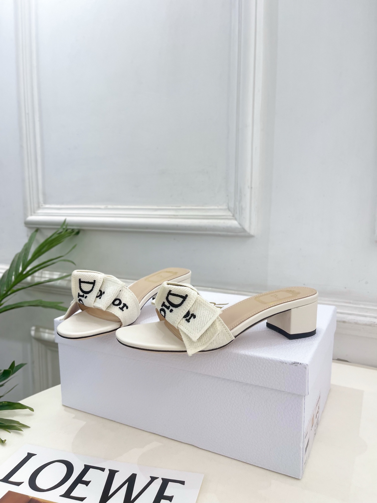 Dior |  迪奥  26𝐬𝐬 🧡💚2026春夏新品 顶级版本⚠️专柜主打新款  J'Adior刺绣饰