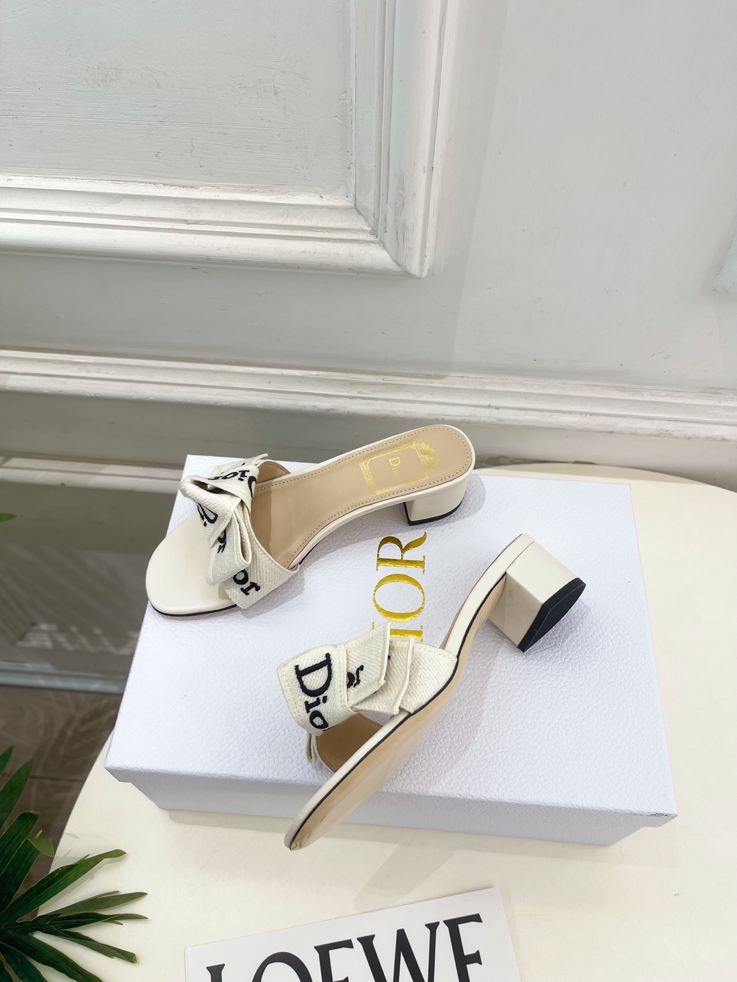 Dior |  迪奥  26𝐬𝐬 🧡💚2026春夏新品 顶级版本⚠️专柜主打新款  J'Adior刺绣饰