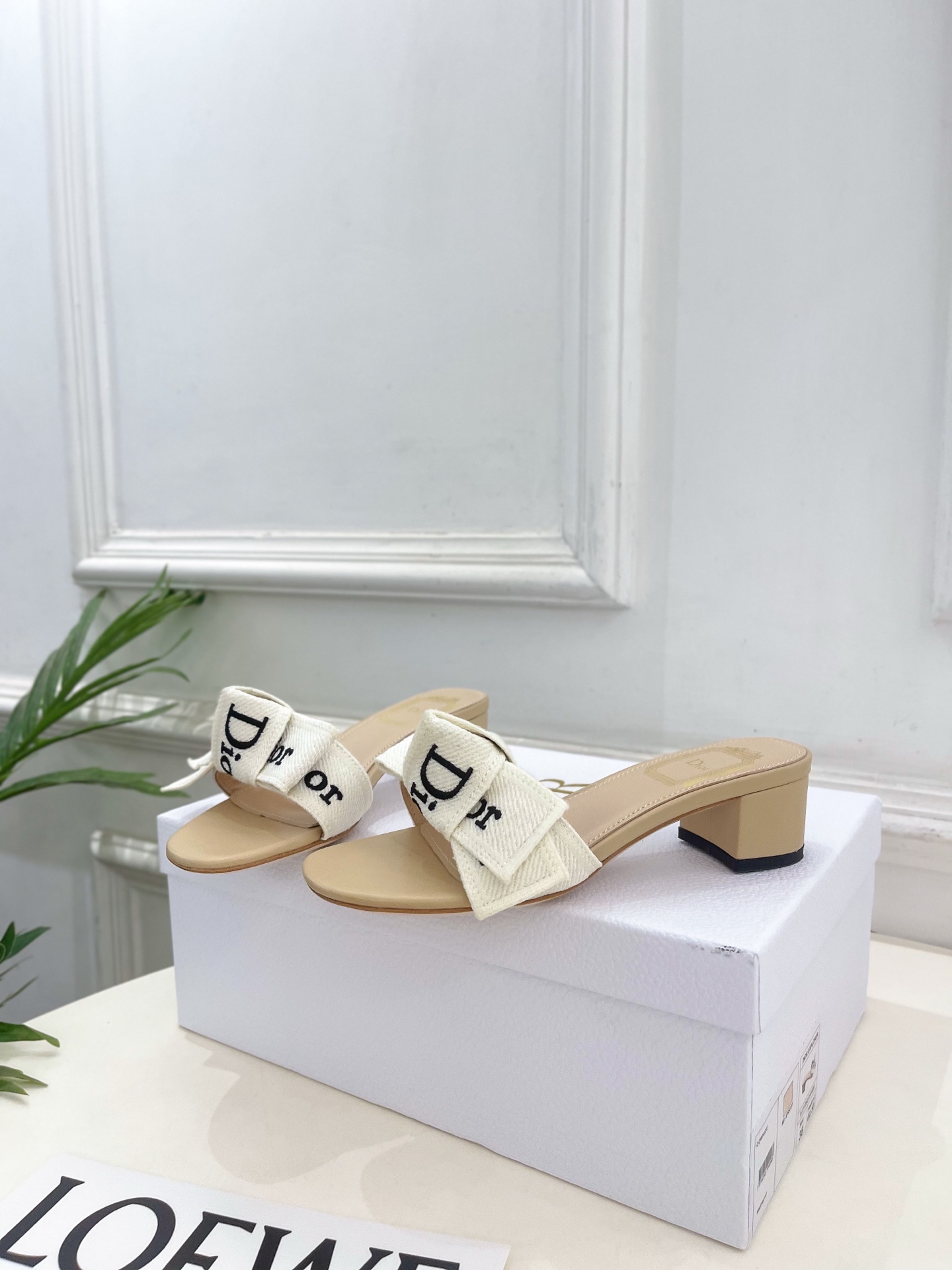 Dior |  迪奥  26𝐬𝐬 🧡💚2026春夏新品 顶级版本⚠️专柜主打新款  J'Adior刺绣饰
