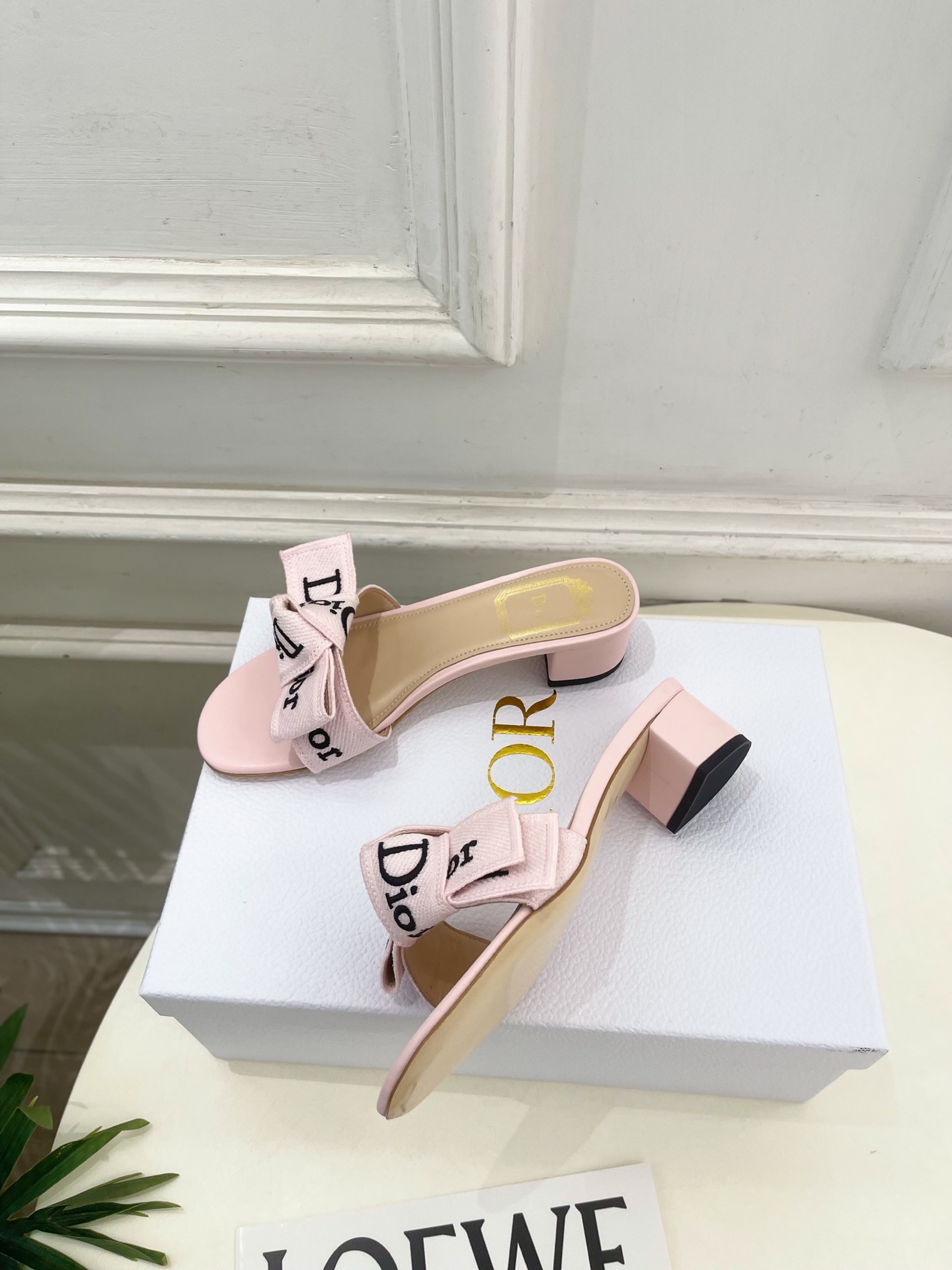 Dior |  迪奥  26𝐬𝐬 🧡💚2026春夏新品 顶级版本⚠️专柜主打新款  J'Adior刺绣饰