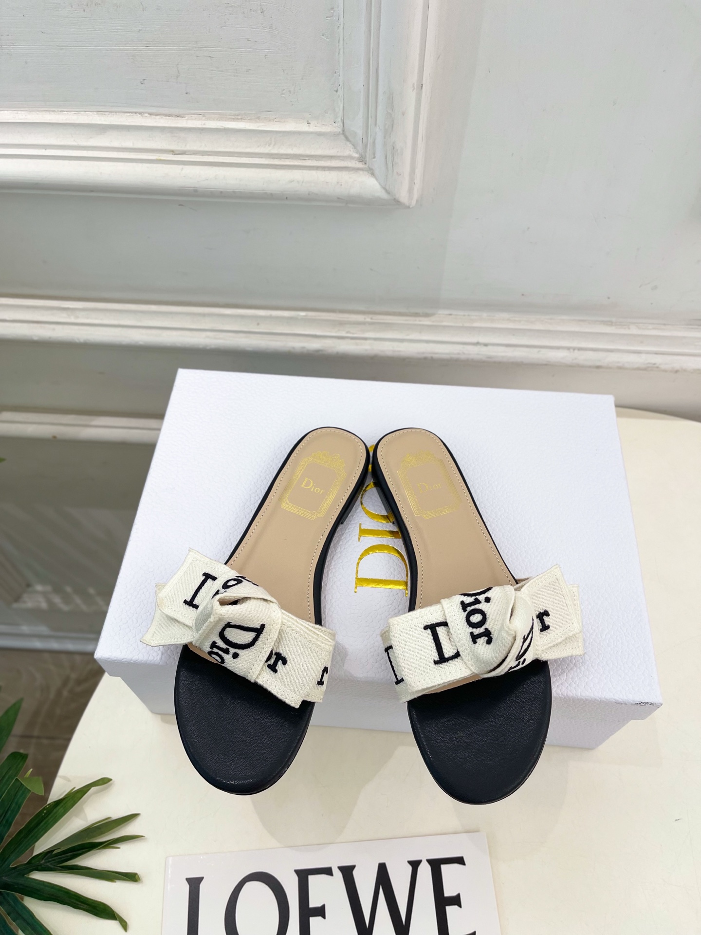 Dior |  迪奥  26𝐬𝐬 🧡💚2026春夏新品 顶级版本⚠️专柜主打新款  J'Adior刺绣饰