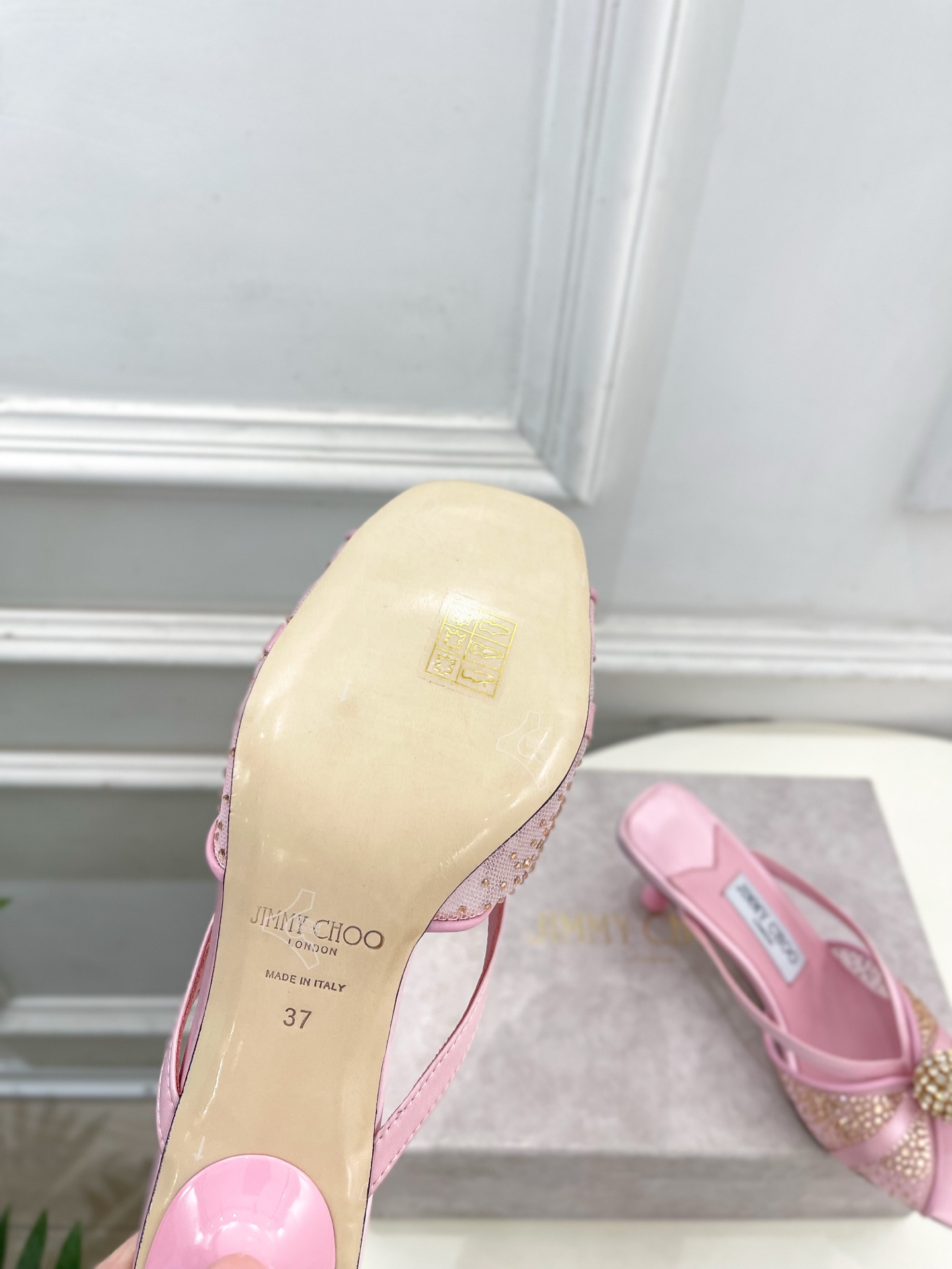 JimmyChoo 吉米周 26𝐬𝐬 ———    ✨ 2026春夏新品 专柜最新JC水钻球网纱高跟拖鞋