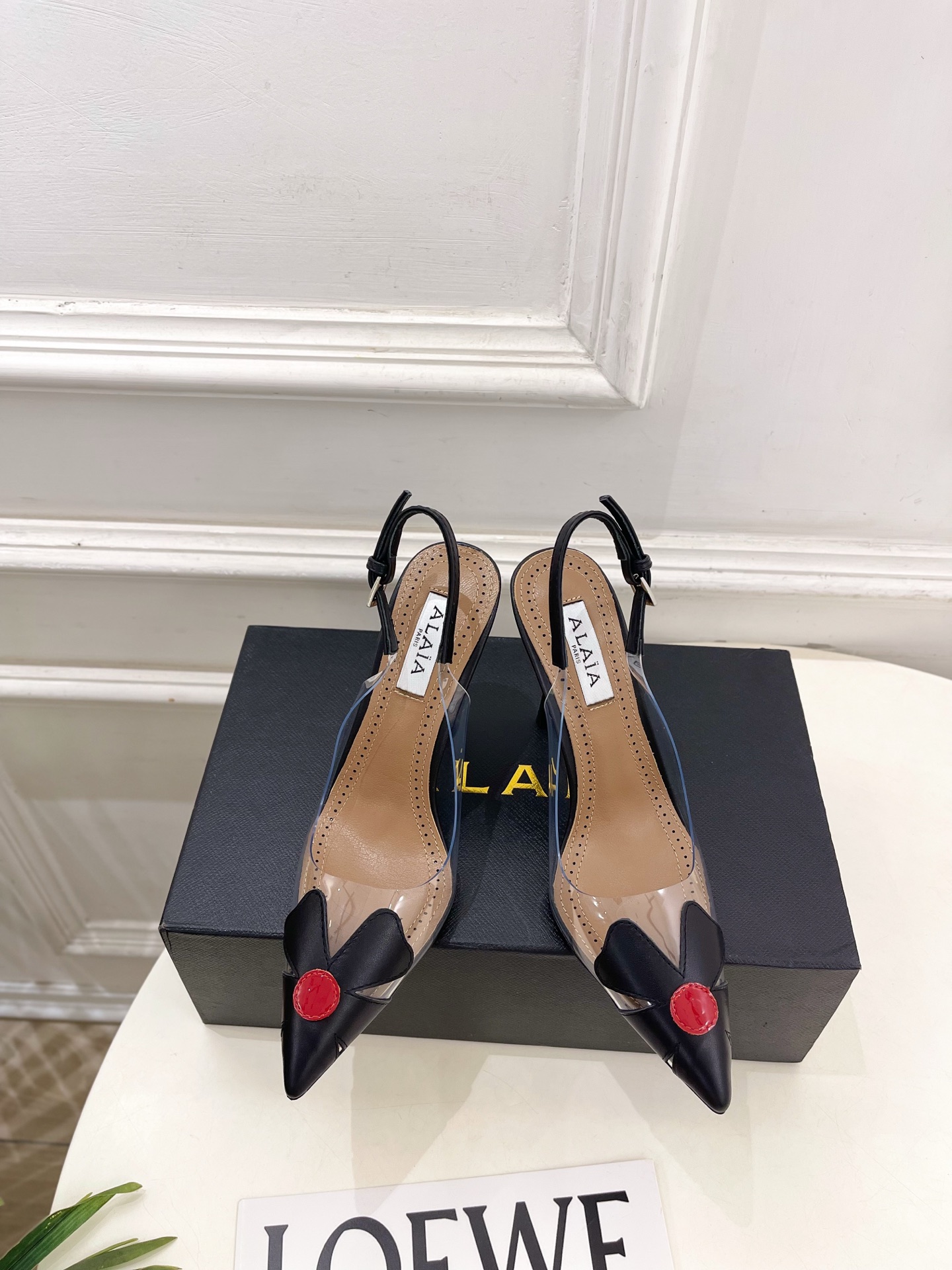 ALAÏA 阿莱亚26𝐬𝐬  2026春夏新品 秀场同款 BLOOM胶片花朵高跟露跟鞋—————————