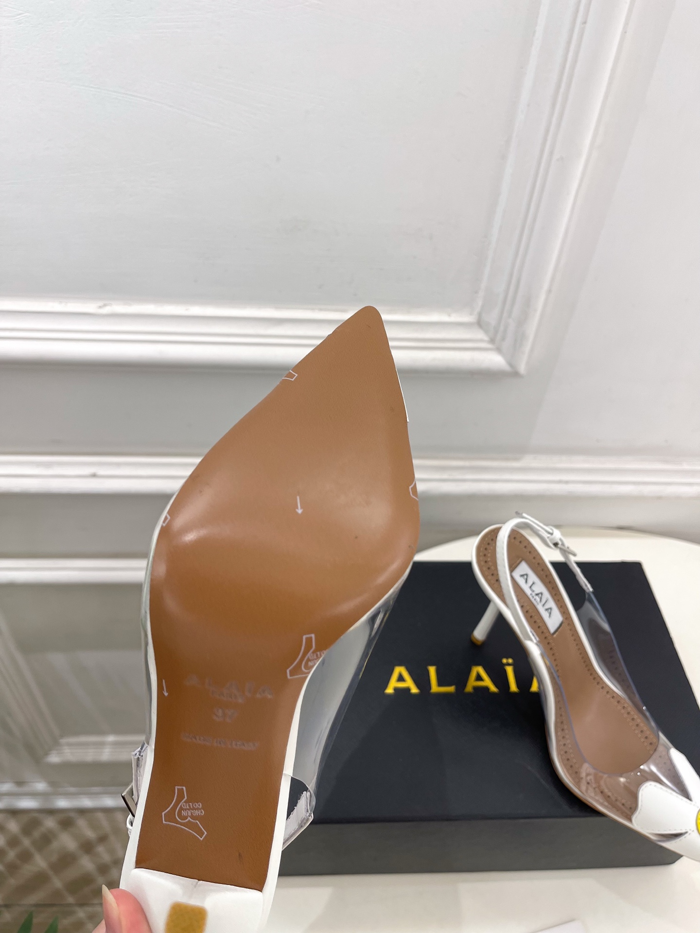 ALAÏA 阿莱亚26𝐬𝐬  2026春夏新品 秀场同款 BLOOM胶片花朵高跟露跟鞋—————————