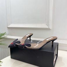 ALAÏA 阿莱亚26𝐬𝐬 2026春夏新品 秀场同款 BLOOM尖头胶片花朵猫跟穆勒鞋——————— ALAÏA 阿莱亚26𝐬𝐬 2026春夏新品 秀场同款 BLOOM尖头胶片花朵猫跟穆勒鞋———————