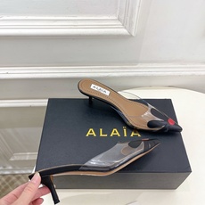 ALAÏA 阿莱亚26𝐬𝐬 2026春夏新品 秀场同款 BLOOM尖头胶片花朵猫跟穆勒鞋——————— ALAÏA 阿莱亚26𝐬𝐬 2026春夏新品 秀场同款 BLOOM尖头胶片花朵猫跟穆勒鞋———————
