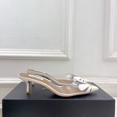 ALAÏA 阿莱亚26𝐬𝐬 2026春夏新品 秀场同款 BLOOM尖头胶片花朵猫跟穆勒鞋——————— ALAÏA 阿莱亚26𝐬𝐬 2026春夏新品 秀场同款 BLOOM尖头胶片花朵猫跟穆勒鞋———————