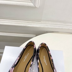 Maison Margiela· 马吉拉26𝐬𝐬 2026春夏新品MM6 复古分趾高跟凉鞋 —————— Maison Margiela· 马吉拉26𝐬𝐬 2026春夏新品MM6 复古分趾高跟凉鞋 ——————