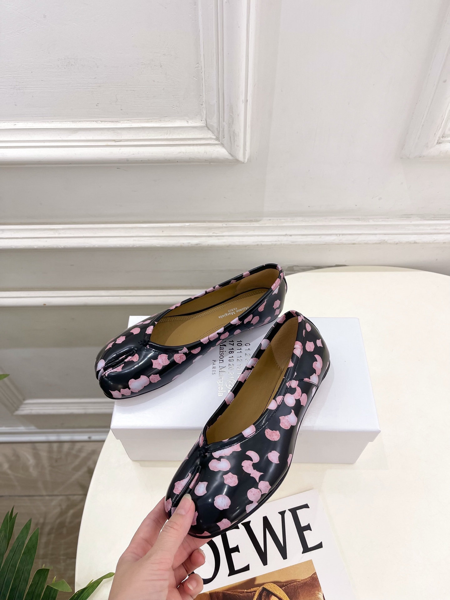 Maison Margiela· 马吉拉26𝐬𝐬 2026春夏新品MM6 复古分趾高跟凉鞋 —————— Maison Margiela· 马吉拉26𝐬𝐬 2026春夏新品MM6 复古分趾高跟凉鞋 ——————