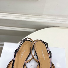 Maison Margiela· 马吉拉26𝐬𝐬 2026春夏新品MM6 复古分趾高跟凉鞋 —————— Maison Margiela· 马吉拉26𝐬𝐬 2026春夏新品MM6 复古分趾高跟凉鞋 ——————