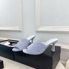 𝐂𝐇𝐀𝐍𝐄𝐋 | 小香 26𝐬𝐬 🦋2026 春夏新品 专柜经典走秀款 小香双C菱格高跟拖鞋 系列 𝐂𝐇𝐀𝐍𝐄𝐋 | 小香 26𝐬𝐬 🦋2026 春夏新品 专柜经典走秀款 小香双C菱格高跟拖鞋 系列