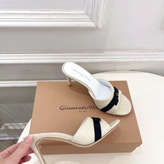 Gianvito Rossi|吉安维托·罗西 26𝐬𝐬2026春夏新品 GR亚麻编织蝴蝶结平底 高跟拖 Gianvito Rossi|吉安维托·罗西 26𝐬𝐬2026春夏新品 GR亚麻编织蝴蝶结平底 高跟拖