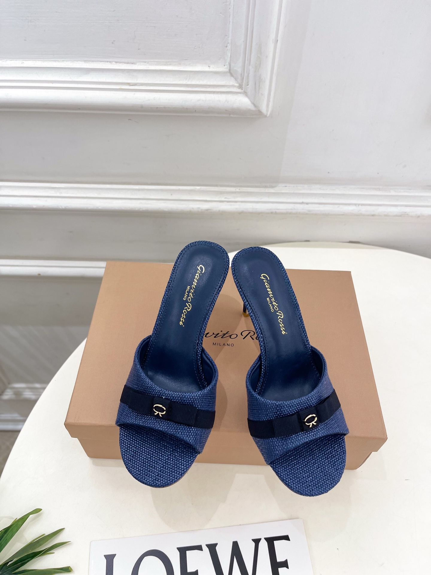Gianvito Rossi|吉安维托·罗西 26𝐬𝐬2026春夏新品 GR亚麻编织蝴蝶结平底 高跟拖 Gianvito Rossi|吉安维托·罗西 26𝐬𝐬2026春夏新品 GR亚麻编织蝴蝶结平底 高跟拖