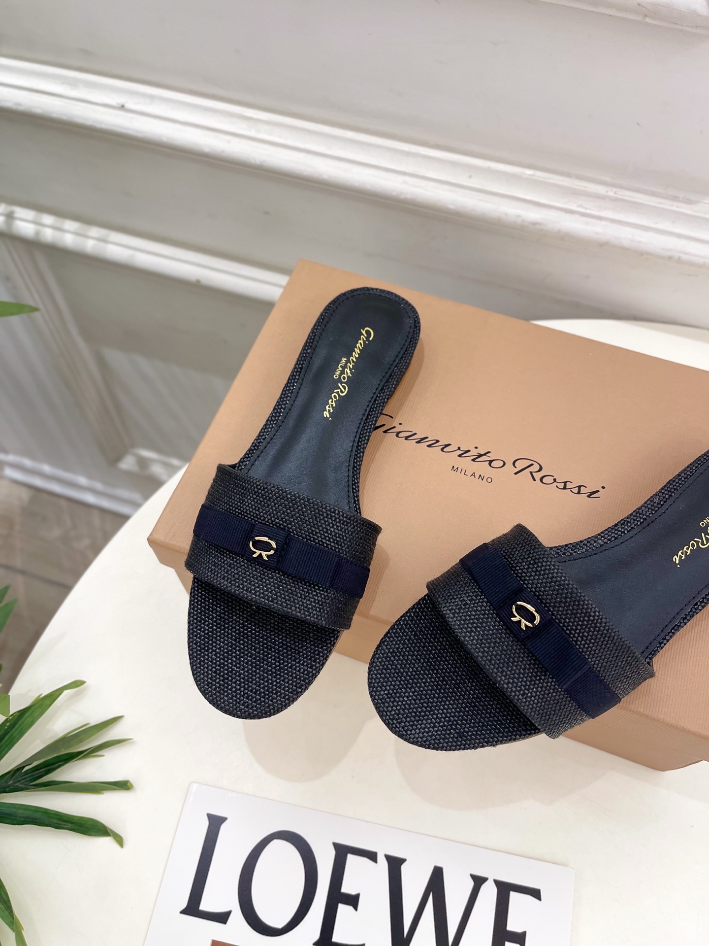Gianvito Rossi|吉安维托·罗西 26𝐬𝐬2026春夏新品 GR亚麻编织蝴蝶结平底 高跟拖 Gianvito Rossi|吉安维托·罗西 26𝐬𝐬2026春夏新品 GR亚麻编织蝴蝶结平底 高跟拖