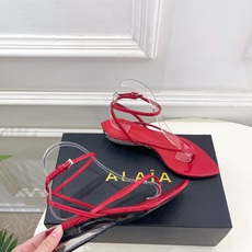 ALAÏA 阿莱亚26𝐬𝐬 2026春夏新品 秀场同款 最新透明水晶坡跟夹脚凉鞋—————————Al ALAÏA 阿莱亚26𝐬𝐬 2026春夏新品 秀场同款 最新透明水晶坡跟夹脚凉鞋—————————Al