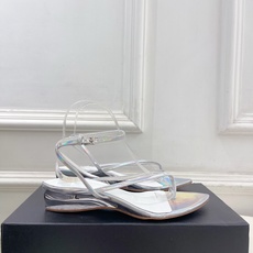 ALAÏA 阿莱亚26𝐬𝐬 2026春夏新品 秀场同款 最新透明水晶坡跟夹脚凉鞋—————————Al ALAÏA 阿莱亚26𝐬𝐬 2026春夏新品 秀场同款 最新透明水晶坡跟夹脚凉鞋—————————Al