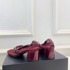 ALAÏA 阿莱亚26𝐬𝐬 2026春夏新品 秀场同款 渔网镂空粗跟玛丽珍鞋—————————Alaï ALAÏA 阿莱亚26𝐬𝐬 2026春夏新品 秀场同款 渔网镂空粗跟玛丽珍鞋—————————Alaï