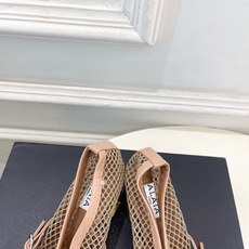 ALAÏA 阿莱亚26𝐬𝐬 2026春夏新品 秀场同款 渔网镂空粗跟玛丽珍鞋—————————Alaï ALAÏA 阿莱亚26𝐬𝐬 2026春夏新品 秀场同款 渔网镂空粗跟玛丽珍鞋—————————Alaï
