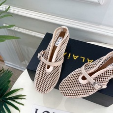 ALAÏA 阿莱亚26𝐬𝐬 2026春夏新品 秀场同款 渔网镂空粗跟玛丽珍鞋—————————Alaï ALAÏA 阿莱亚26𝐬𝐬 2026春夏新品 秀场同款 渔网镂空粗跟玛丽珍鞋—————————Alaï