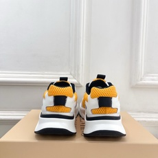Valentino 华伦天奴 26𝐬𝐬2026春夏新品 DEMIVEE 网眼织物男士休闲运动鞋 上新☑️ Valentino 华伦天奴 26𝐬𝐬2026春夏新品 DEMIVEE 网眼织物男士休闲运动鞋 上新☑️