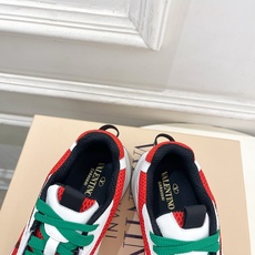 Valentino 华伦天奴 26𝐬𝐬2026春夏新品 DEMIVEE 网眼织物男士休闲运动鞋 上新☑️ Valentino 华伦天奴 26𝐬𝐬2026春夏新品 DEMIVEE 网眼织物男士休闲运动鞋 上新☑️