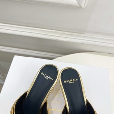 Balmain巴尔曼 代购级别⚠️2026春夏新品 经典金属钻扣猫跟拖鞋—————————顶级奢侈品牌 Balmain巴尔曼 代购级别⚠️2026春夏新品 经典金属钻扣猫跟拖鞋—————————顶级奢侈品牌