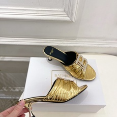 Balmain巴尔曼 代购级别⚠️2026春夏新品 经典金属钻扣猫跟拖鞋—————————顶级奢侈品牌 Balmain巴尔曼 代购级别⚠️2026春夏新品 经典金属钻扣猫跟拖鞋—————————顶级奢侈品牌