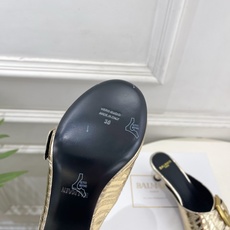 Balmain巴尔曼 代购级别⚠️2026春夏新品 经典金属皮带扣猫跟拖鞋—————————顶级奢侈品牌 Balmain巴尔曼 代购级别⚠️2026春夏新品 经典金属皮带扣猫跟拖鞋—————————顶级奢侈品牌