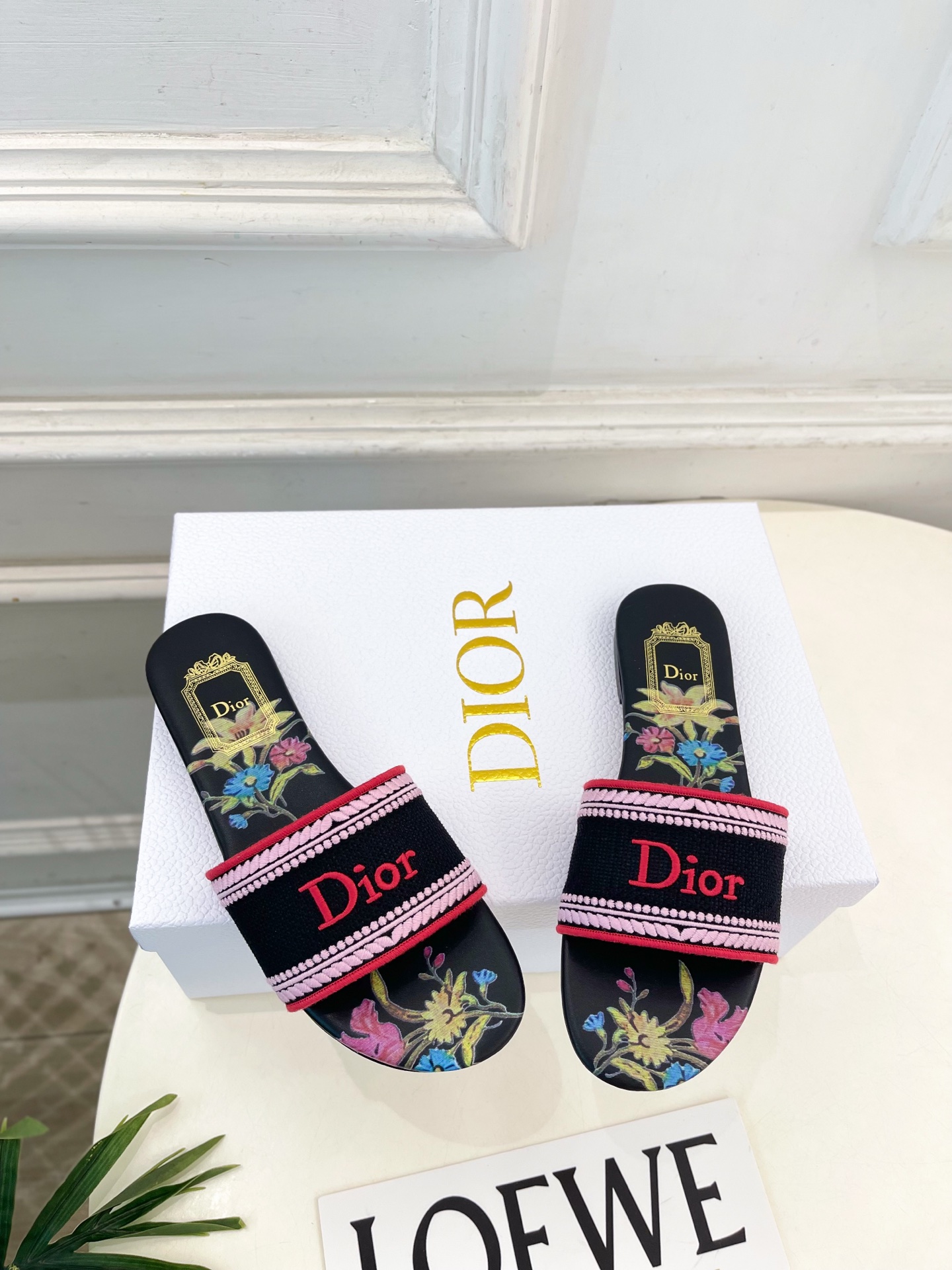 Dior |  迪奥  26𝐬𝐬 🧡💚2026春夏新品 顶级版本⚠️专柜主打新款 经典Dway刺绣花卉图