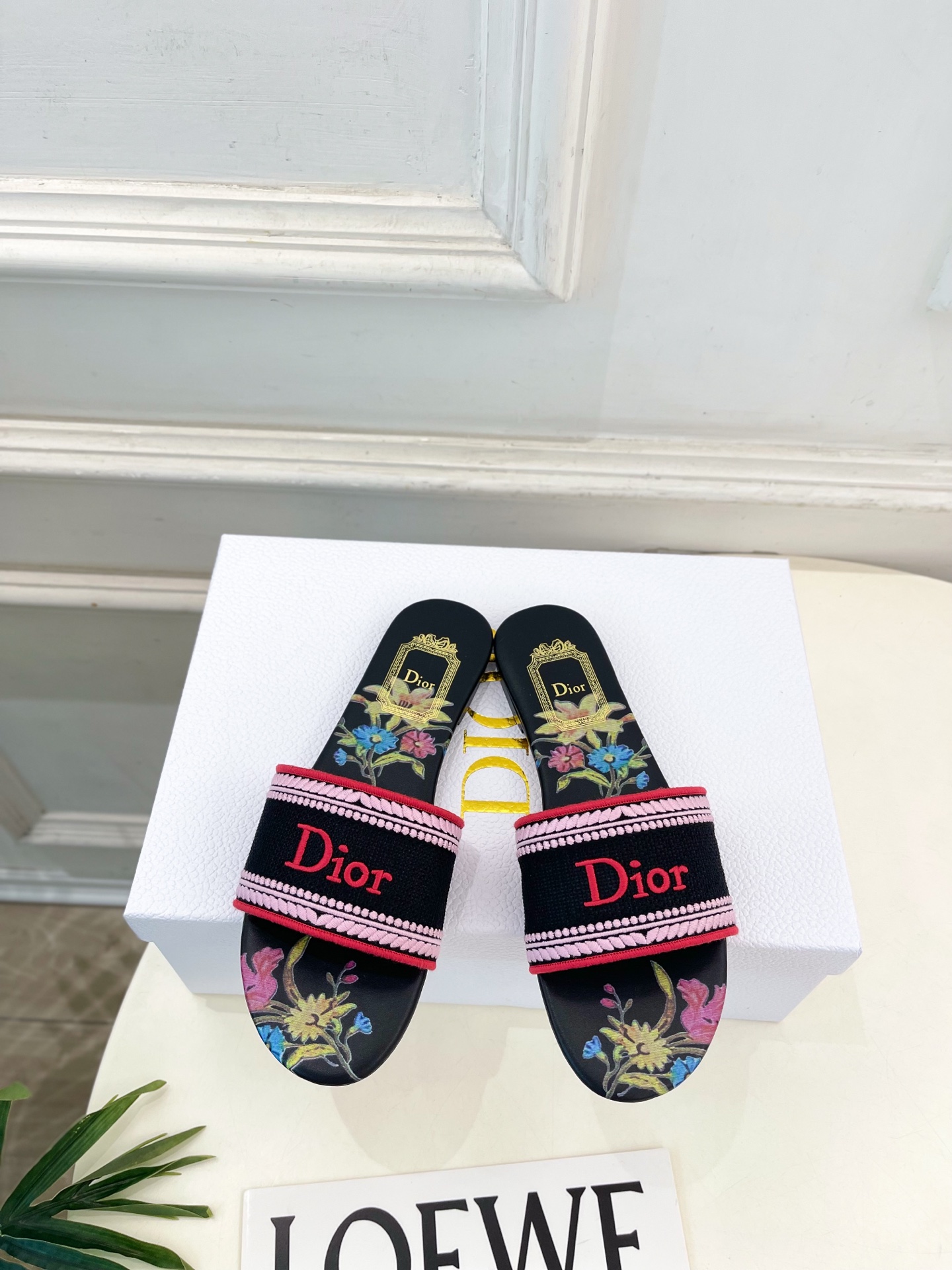 Dior |  迪奥  26𝐬𝐬 🧡💚2026春夏新品 顶级版本⚠️专柜主打新款 经典Dway刺绣花卉图